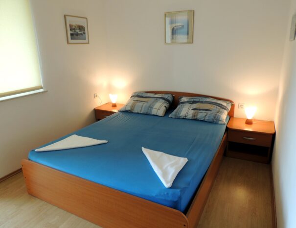 ap2 bedroom